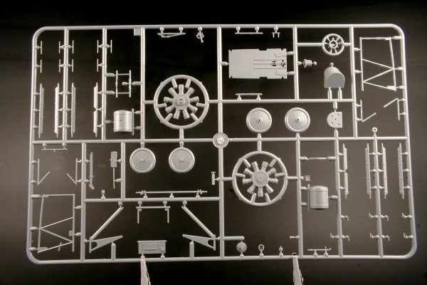 Special Hobby 32065 Fokker D. II Black &amp; White Tail 1/32