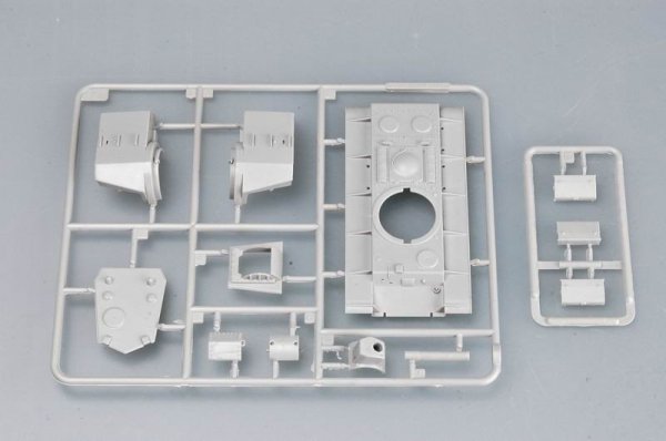Trumpeter 07236 Soviet KV &quot;Big turret&quot; tank (1:72)