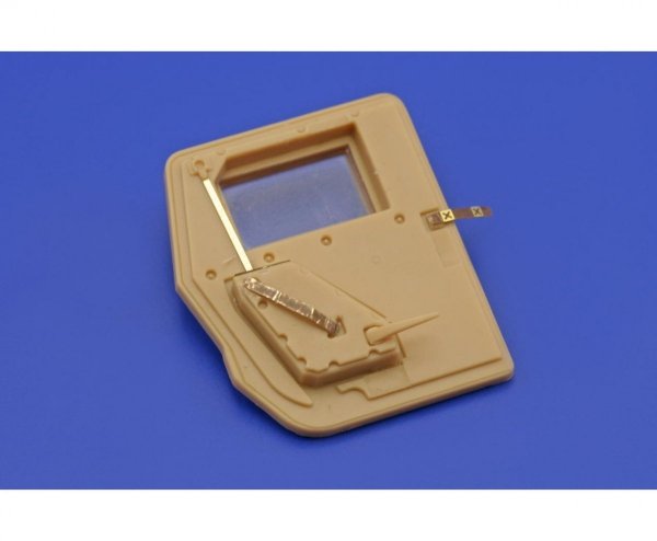 Eduard 36209 M-1151 EAC interior 1/35 Academy