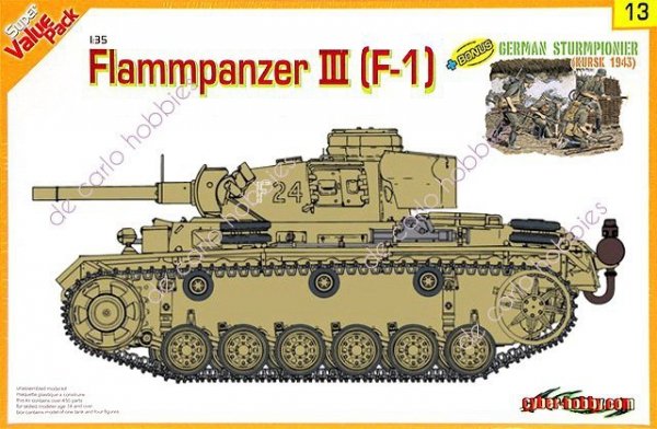 Cyber Hobby 9113 Flammpanzer III with value-added Magic Tracks and bonus German Sturmpionier figure set (1:35)
