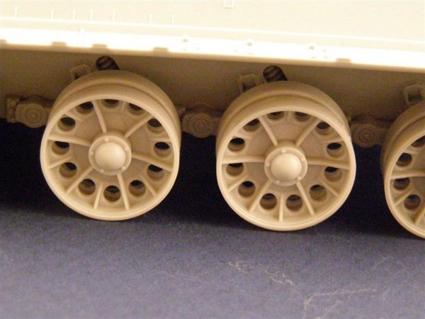 Panzer Art RE35-025 Burnt out “Spider” wheels for T-34 tank 1/35