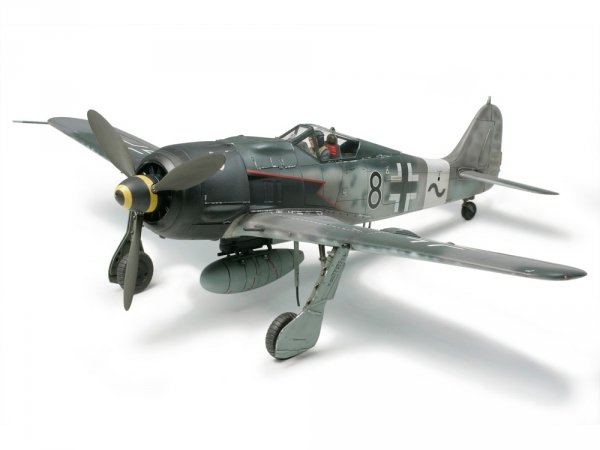 Tamiya 61095 Focke-Wulf Fw190 A-8/R2 1/48