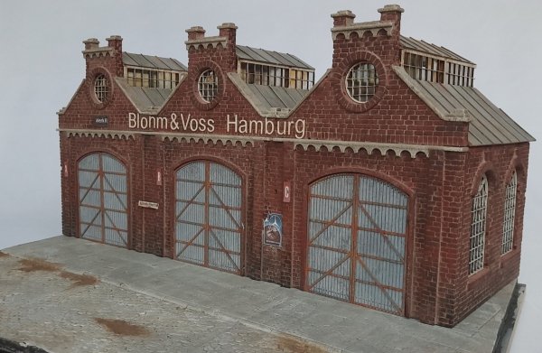 RT-Diorama 35285 Diorama-Base: &quot;Industrial Hangars&quot; 1/35