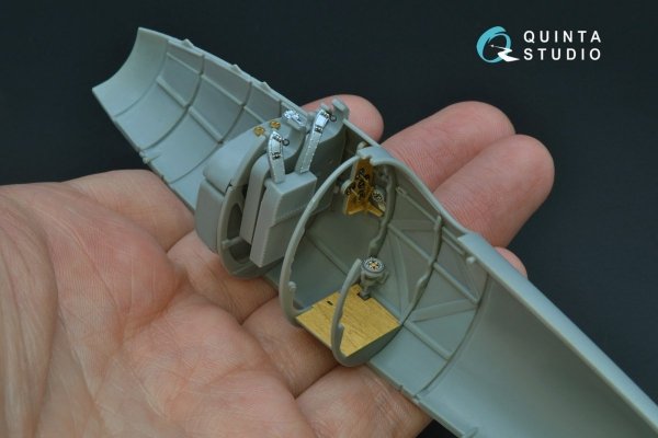 Quinta Studio QD32085 Albatros D.V 3D-Printed &amp; coloured Interior on decal paper (Wingnut Wings) 1/32