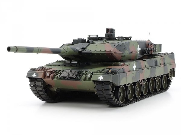 Tamiya 25207 Leopard 2A6 Tank &quot;Ukraine&quot; 1/35