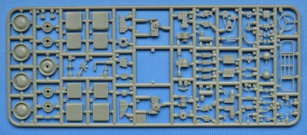 ACE 35104 0,25t 4x4 truck Munga F 91/4 1/35