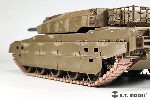 E.T. Model P35-422 JGSDF Type10 Tank Workable Track Type.2 1/35