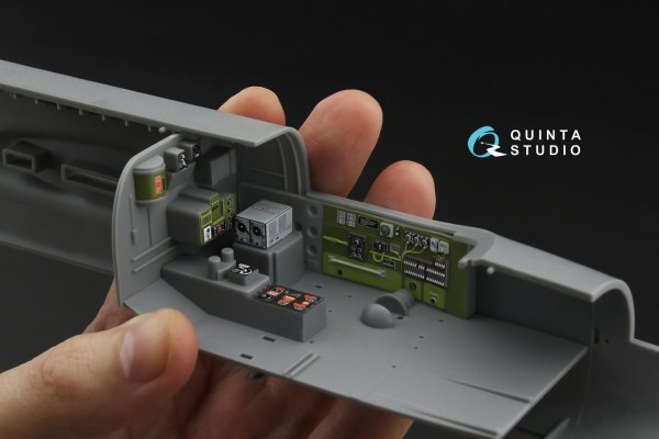 Quinta Studio QD+32250 A-26C Invader 3D-Printed &amp; coloured Interior on decal paper (Hobby Boss) (with 3D-printed resin parts) 1/32