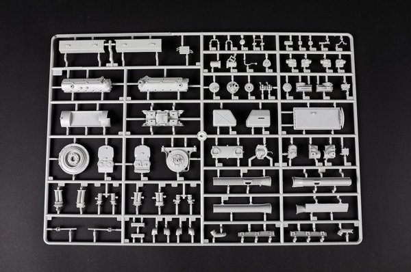 Trumpeter 00935 German Sd.Kfz 173 Jagdpanther Late Version 1/16