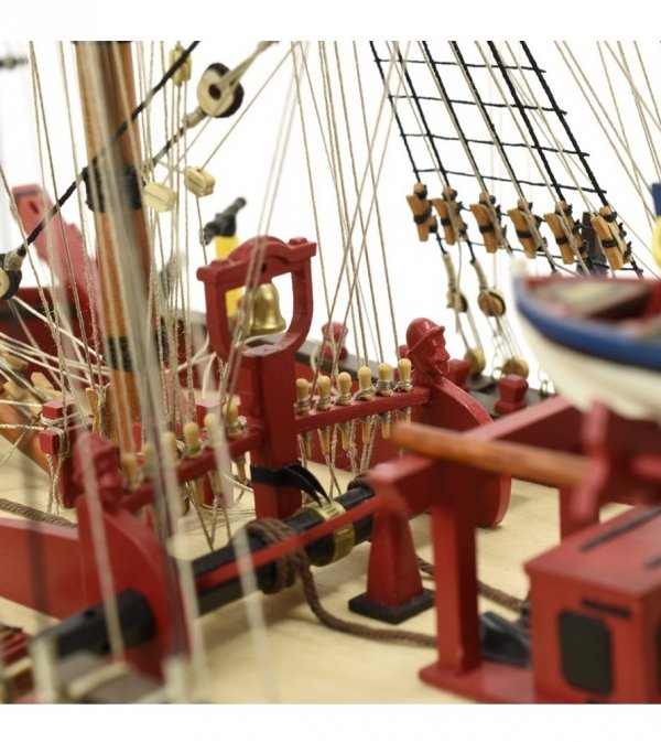 ARTESANIA LATINA 22520 HMS Endeavour - James Cook's legendary ship 1/65