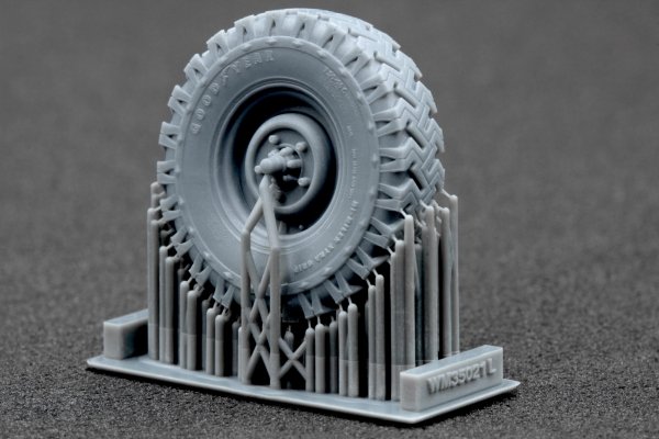 ScaleX WM 35021 L. Rover 88 7.5 big Ordinary wheel set (for AK-Interactive) 1/35