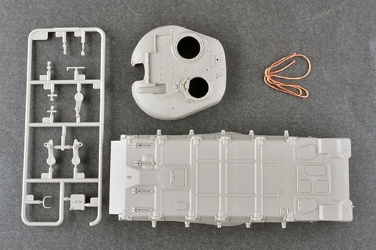 Trumpeter 09579 Russian T-80UE-1 MBT 1/35