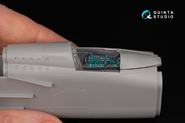 Quinta Studio QD+48559 MiG-25RBF 3D-Printed &amp; coloured Interior on decal paper (ICM) (with 3D-printed resin parts) 1/48
