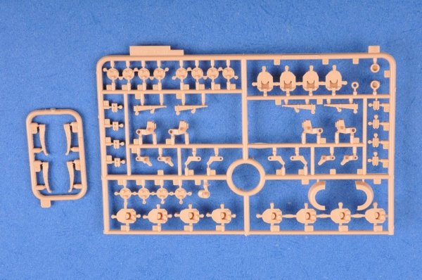 Hobby Boss 80135 German STURMPANZER IV EARLY VERSION MID PRODUCTION W/INTERIOR