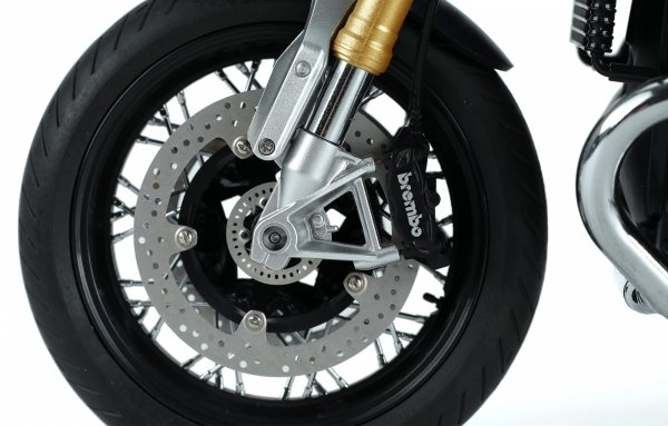 Meng Model MT-003t BMW R nineT Option 719 Mars Red/ Cosmic Blue (pre-coloured) 1/9