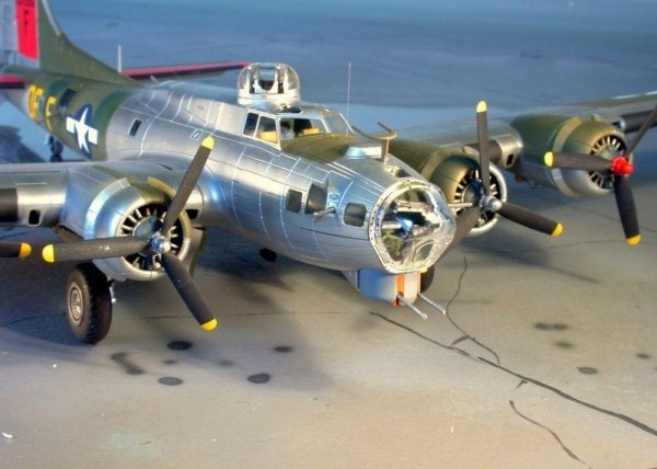 Revell 04283 B-17G Flying Fortress (1:72)