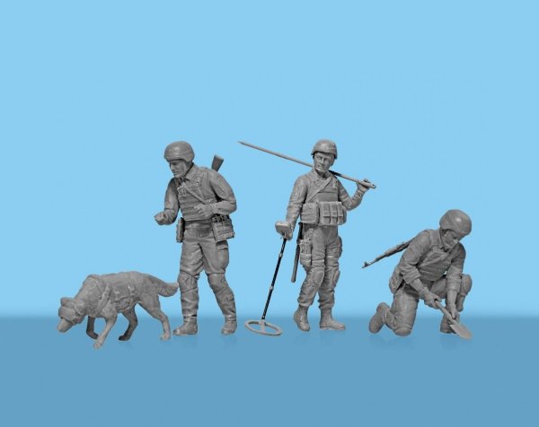 ICM 35753 To be ahead, to save the life - Sappers of the Armed Forces of Ukraine 1/35