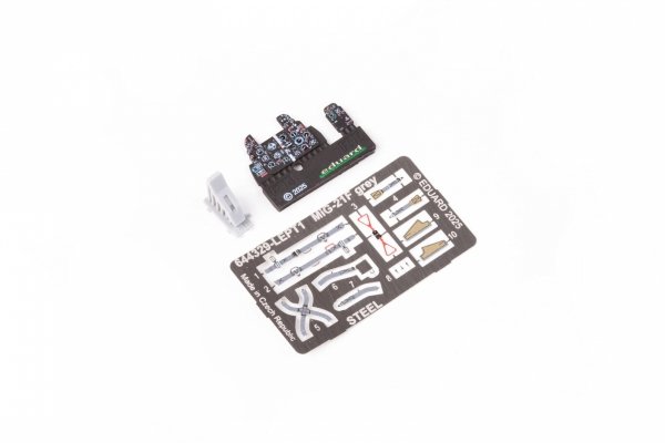 Eduard 644329 MiG-21F grey LööK EDUARD 1/48