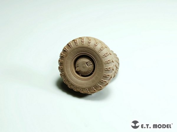 E.T. Model P35-120 Russian BTR-80/80A APC Sagged wheels (Wide) For TRUMPETER Kit 1/35