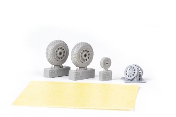 Eduard 648987 P-51B / C wheels oval tread EDUARD 1/48