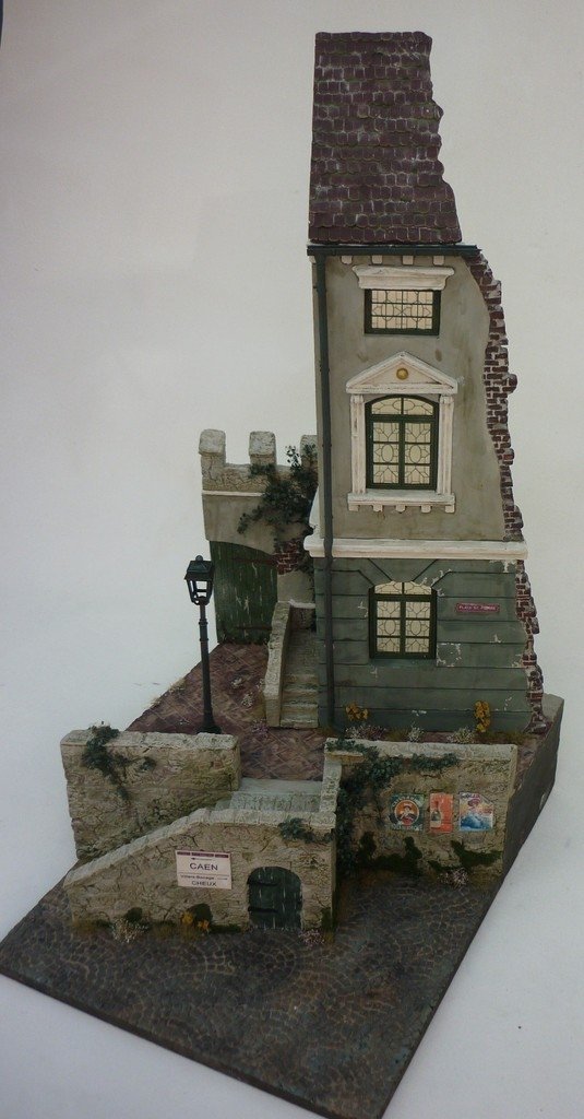 RT-Diorama 35227 Diorama-Base: &quot;Old Mansion&quot; 1/35