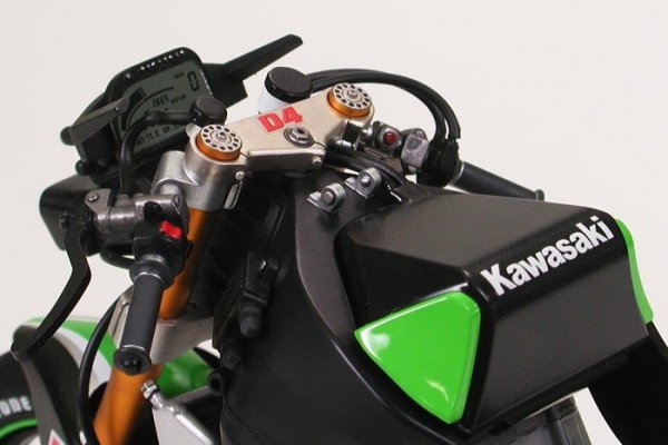 Tamiya 14109 Kawasaki Ninja ZX-RR (1:12)