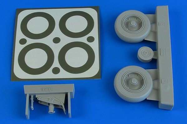 Aires 2231 A-1J Skyraider wheels &amp; paint masks 1/32 TRUMPETER
