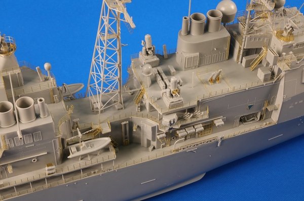I Love Kit 62012 USS Mobile Bay CG-53 1/200