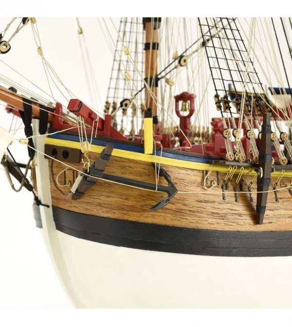 ARTESANIA LATINA 22520 HMS Endeavour - James Cook's legendary ship 1/65