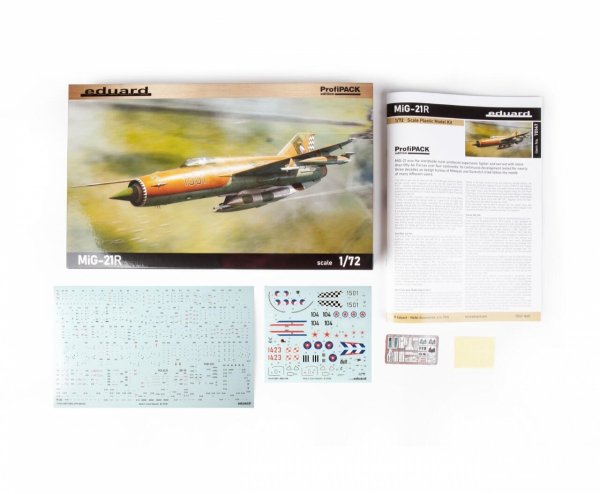 Eduard 70147 MiG-21 R - ProfiPack Edition Kit 1/72
