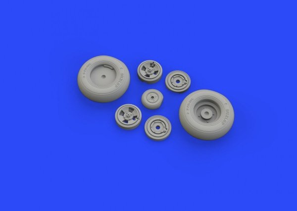 Eduard 632129 Spitfire Mk. IX wheels 4 spoke w/ smooth tire TAMIYA 1/32