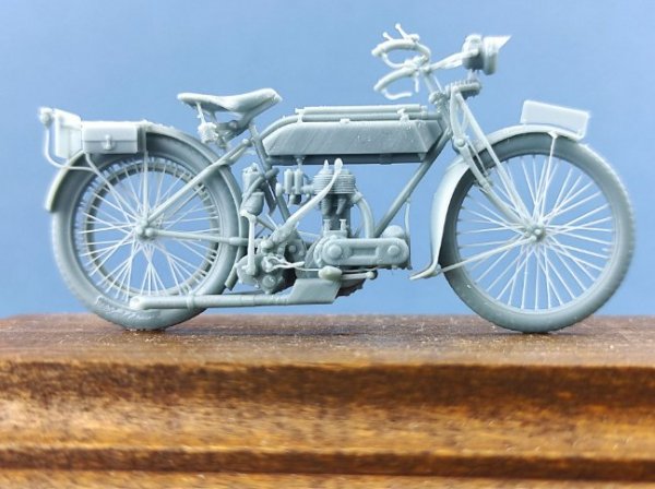 Copper State Models B35-001 British Motorcycle Tr.Model H 1/35