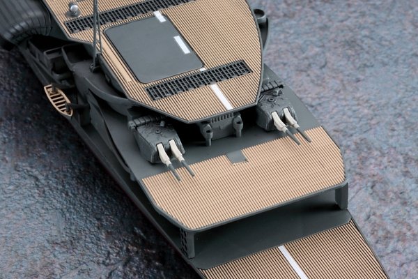 Hasegawa 30072 Japanese Navy Aircraft Carrier Akagi "Three Flight Deck" w/ Carrier-Based Aircraft Set (Biplane) 1/700