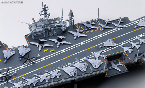 Academy 14210 USS CV-63 Kitty Hawk 1/800