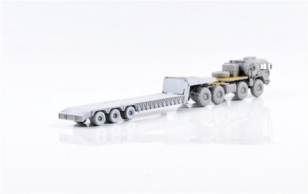Modelcollect UA72341 German MAN KAT1M1014 8*8 HIGH-Mobility off-road truck with M870A1 semi-trailer 1/72