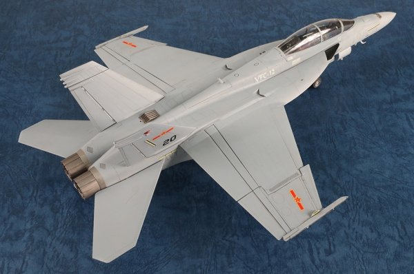 Hobby Boss 85819 F/A-18F Super Hornet VFC-12 1/48