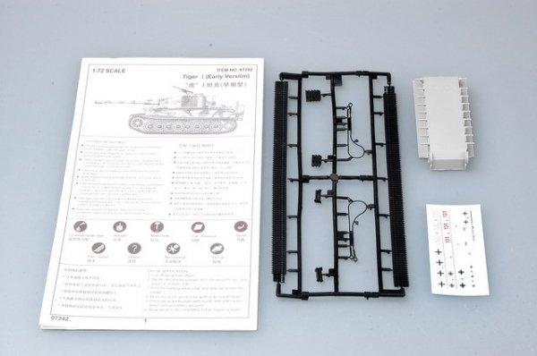 Trumpeter 07242 Tiger 1 tank(Early) (1:72)