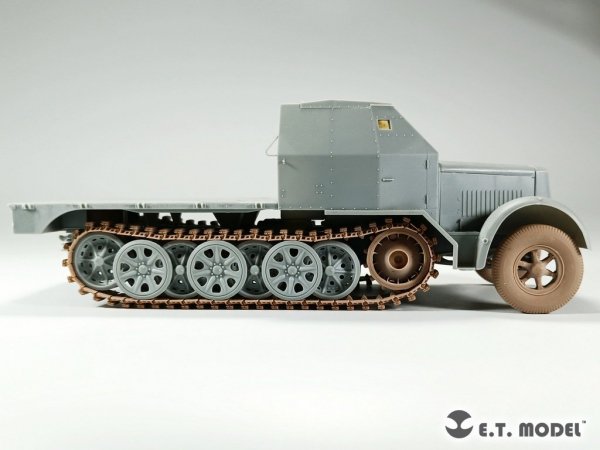 E.T. Model P35-060 WWII German Sd.Kfz.7(8t) Sprockets &amp; Track links ( 3D Printed ) 1/35