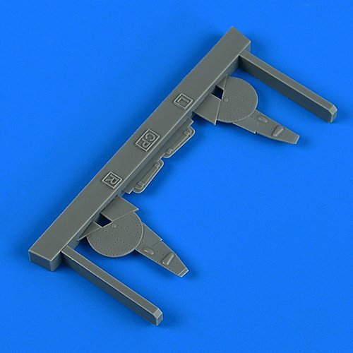 Quickboost QB72660 La-5 undercarriage covers for Clear Prop 1/72