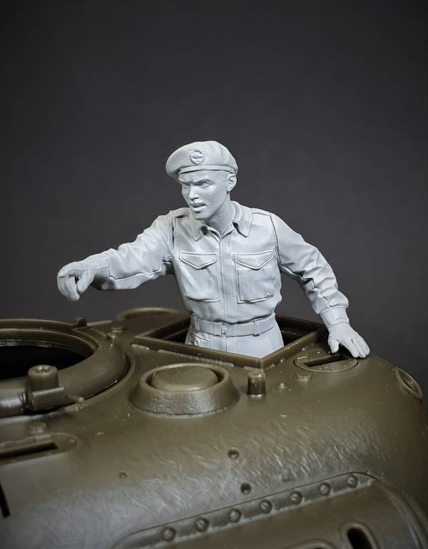 Panzer Art FI35-174 British Sherman tank loader 1/35