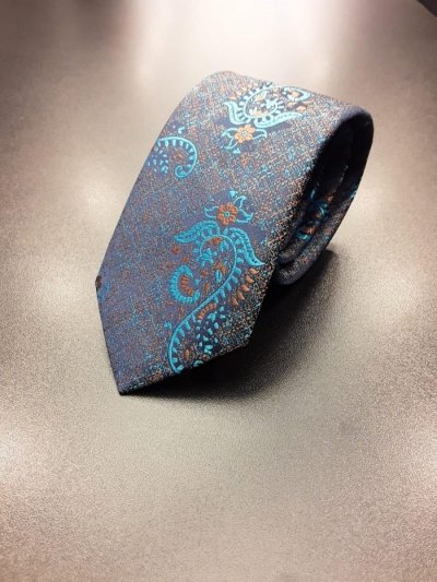 Cravatta uomo, blu con fiori turchese