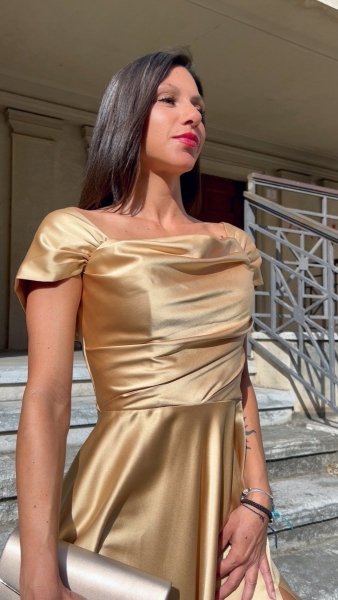 Vestito elegante, oro - In raso - Con spacco