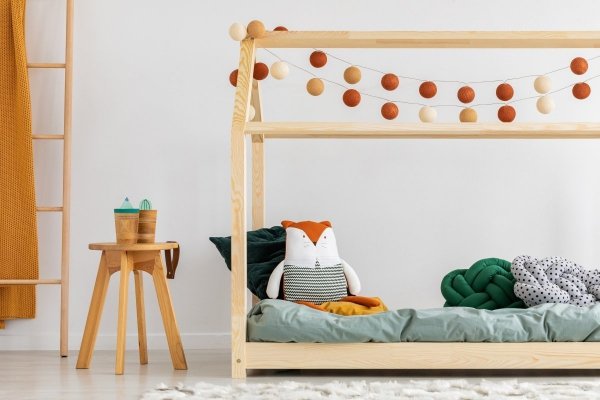 Łóżko dziecięce drewniane DOMEK Mila M różne rozmiary