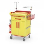 Wózek reanimacyjny REN-01/ST: szafka z szufladą, drzwiczkami i zamkiem, koszyk, pojemnik na zużyte igły, kroplówka, uchwyt do butli, półka pod defibrylator