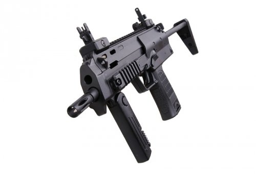 Well - Replika R-4