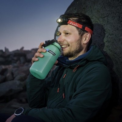 Latarka czołowa Fenix HM62-T - magma