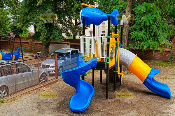 plac zabaw, plac zabaw przedszkolny, place zabaw do przedszkoli, place zabaw z certyfikatem, plac zabaw metalowy, place zabaw producent, plac zabaw z certyfikatem, plac zabaw samolot 02