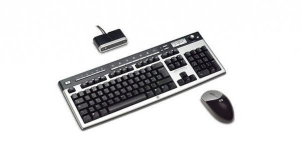 Hewlett Packard Enterprise Zestaw Adapter USB AE Keyboard/Mouse Kit 638212-B21