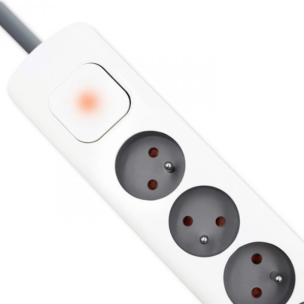 Qoltec Listwa antyprzepięciowa | 6 gniazd | 2 x USB | 1.8 m | Biało -   szara