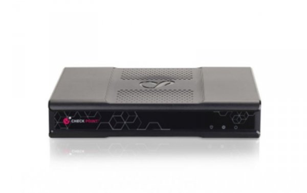 Check Point Zapora sieciowa SG 1555 appliance. Includes SNBT subscription package and Direct Premium support for 5Y